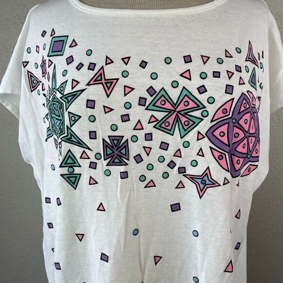 Relaxed Choices Sleeveless White T-Shirt EUC - Picture 2 of 6